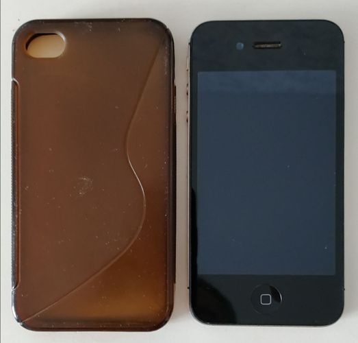 iPhone 4s black.