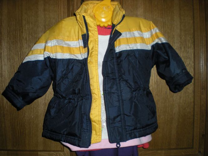 Куртка-ветровка на тонком слое синтепона р.80-92
