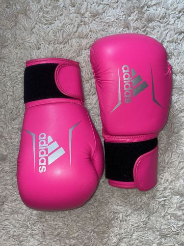 Бойцовские перчатки adidas размер 8