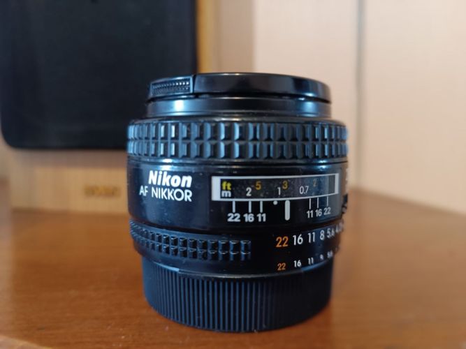 Nikon AF Nikkor 28mm 1:2.8