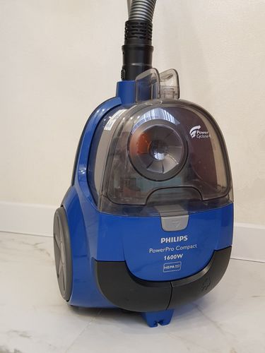 Пылесос Philips Power Pro 1600w