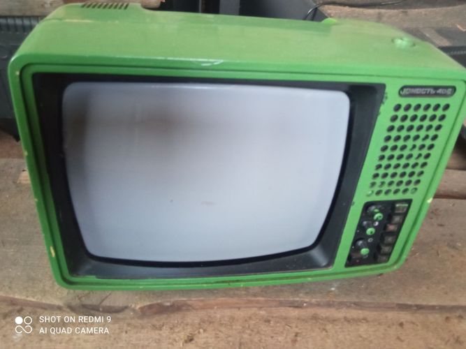 Куплю недорого старый телевизор СССР 