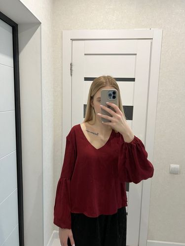 Продам блузку бордового цвета