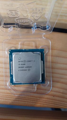 Intel core i3-8100 BOX