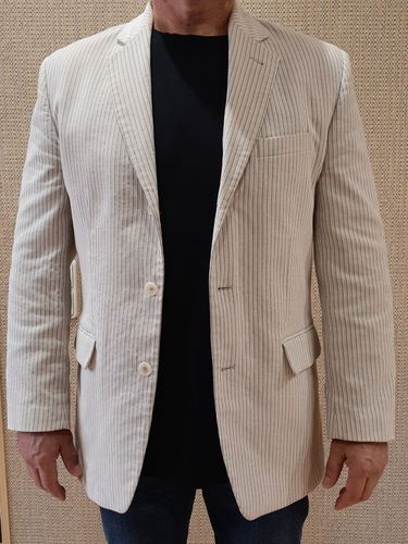 Два пиджака белый и серый на рост 171