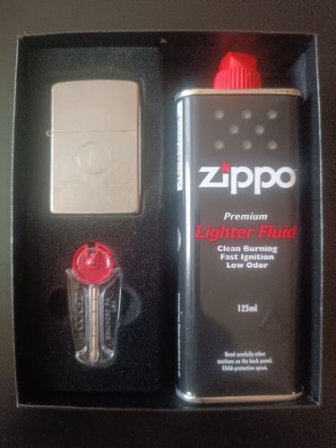 Зажигалка  Zippo