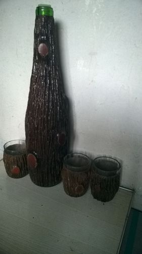 Набор рюмок и Бутылка декор под дерево времён СССР