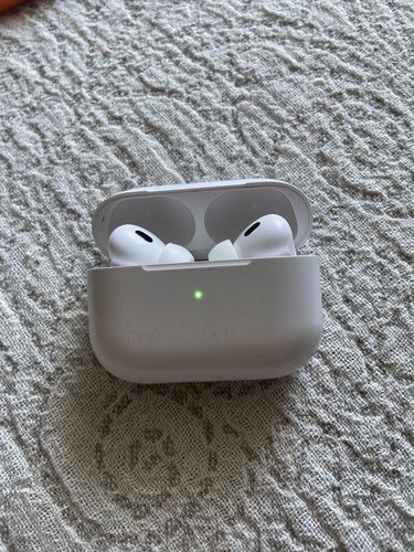 AirPods Pro два