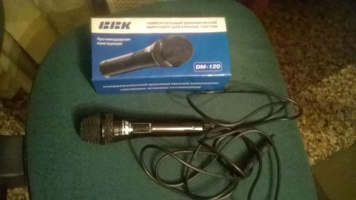 Динамический Микрофон BBK DM 120 для Караоке