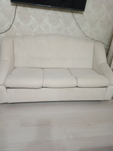 Мягкий уголок (диван-кровать и 2 кресла)