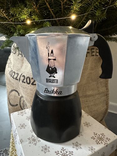 Гейзерная кофеварка Bialetti Brikka Elite 4 порции