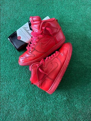 Nike dunk red