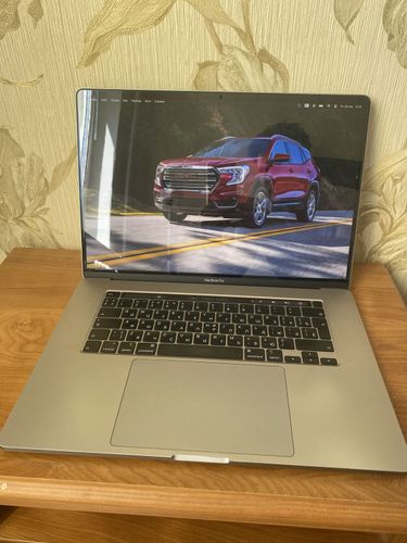 Macbook Pro 16 2019 i7/16/PRO5300M