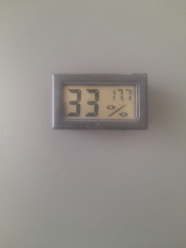 Датчик температуры и влажности,термометр-гигрометр