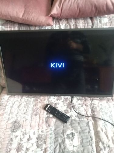 Kivi 32H710KB  -все работает хорошо 