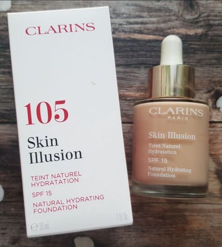 Clarins Skin Illusion тональный крем 105