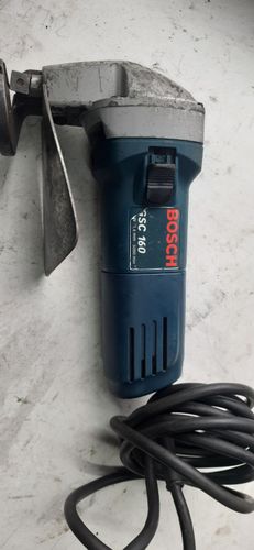 Ножницы по металу Bosch GSC 160