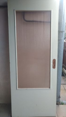 Двери или стекло для дверей
