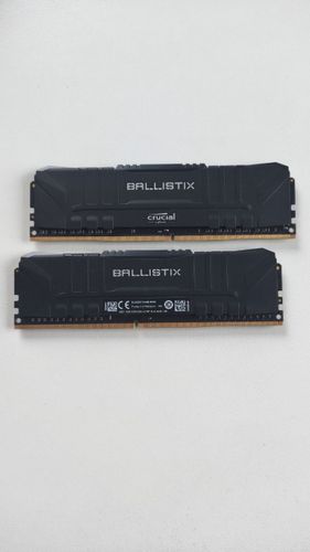 Crucial Ballistix 2x8GB DDR4